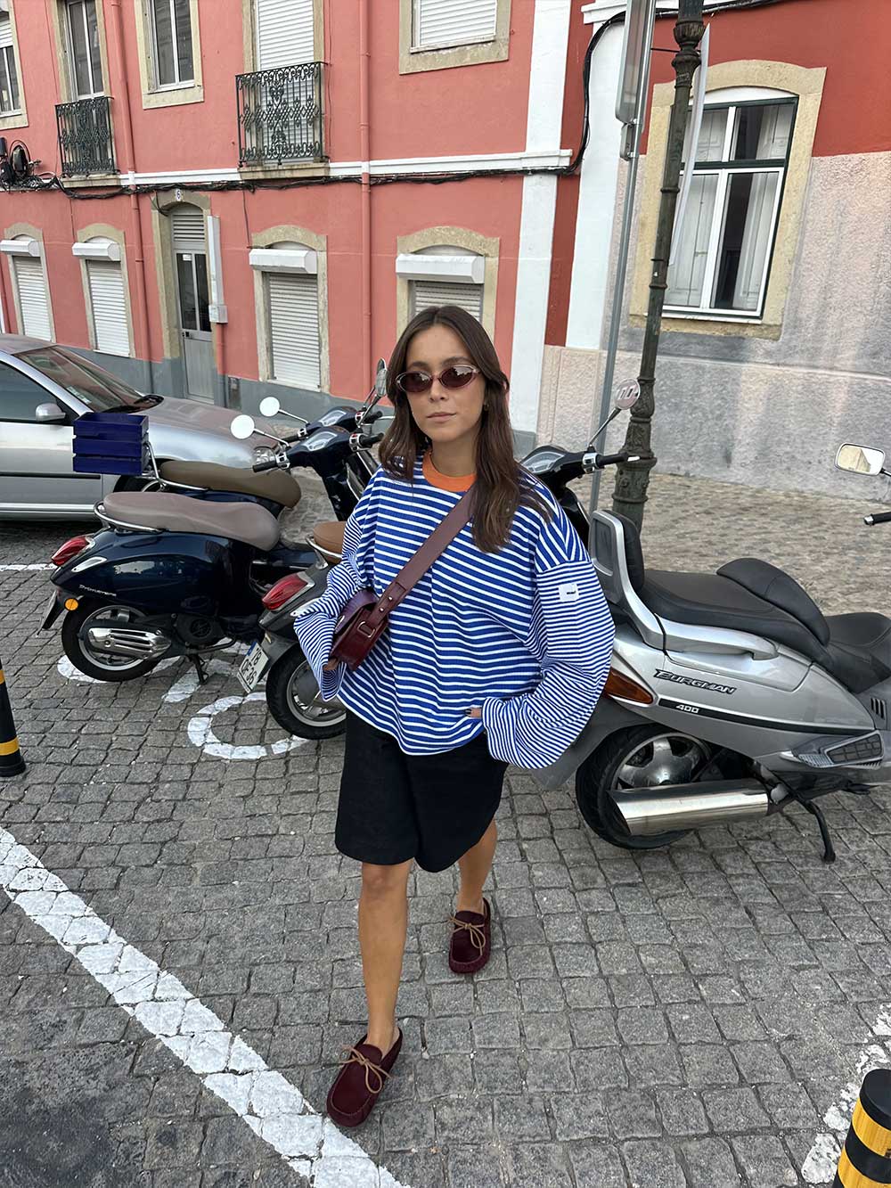 BLUE STRIPED PULLOVER