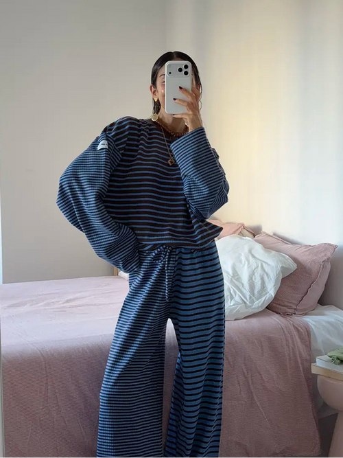 BB KNIT STRIPED PULLOVER