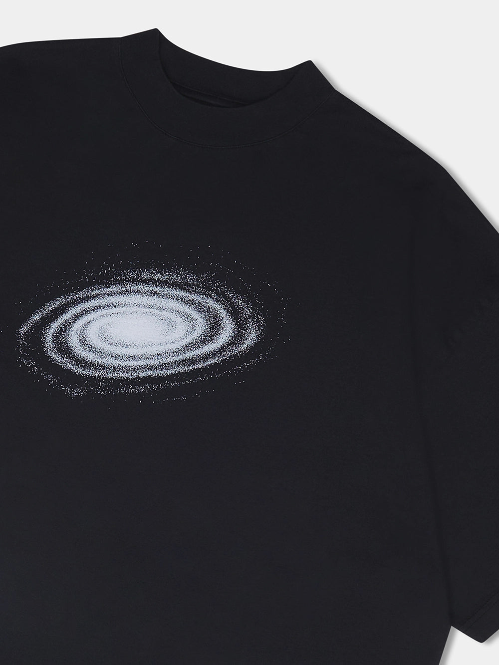 COSMOS BLACK TEE