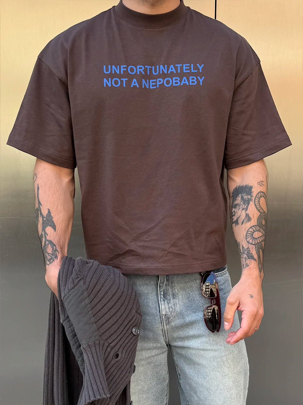 *model-* Model is 180 cm / 5’11 wearing size M