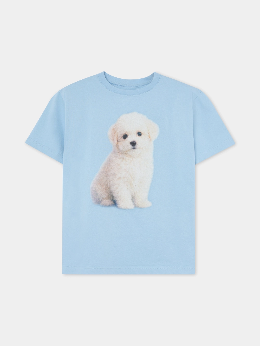 *model-* REGULAR FIT