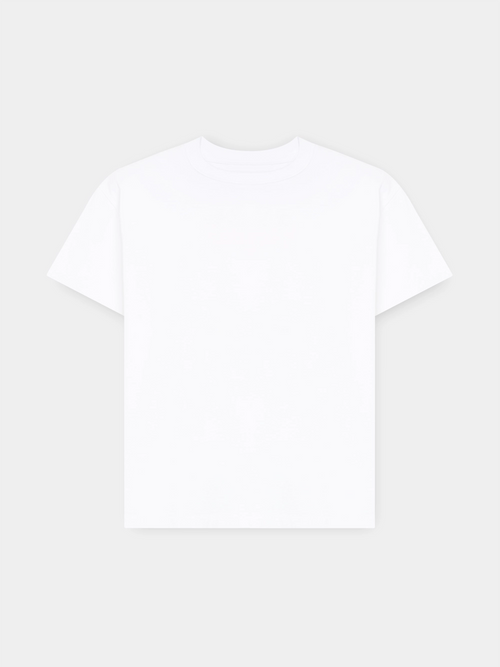 *model-* REGULAR FIT
